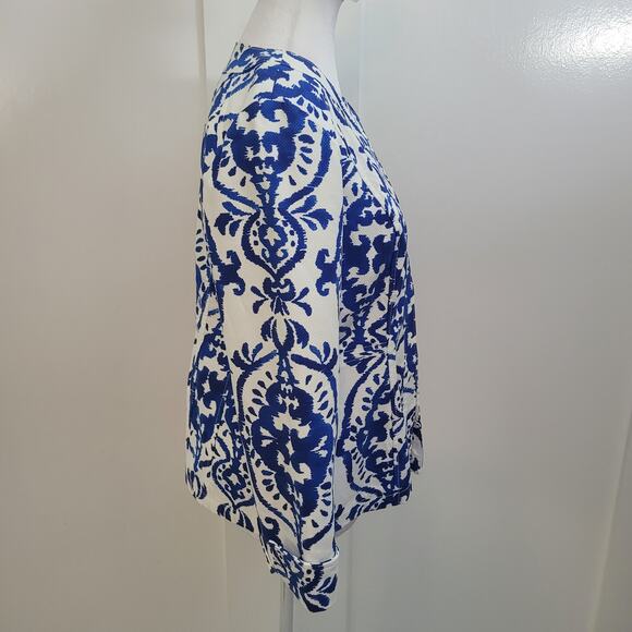 Chico's Size 0 Indigo Ink Alicia jacket Blue White Print Lightweight Clasp Close - Picture 2 of 9